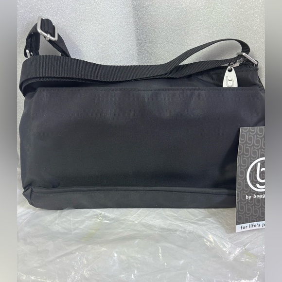 Baggallini El Paso C/B Bag. Black/Silver. - Picture 5 of 14